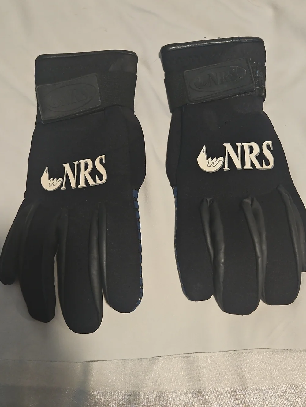 NRS Womens Waterproof Rafting  Gloves